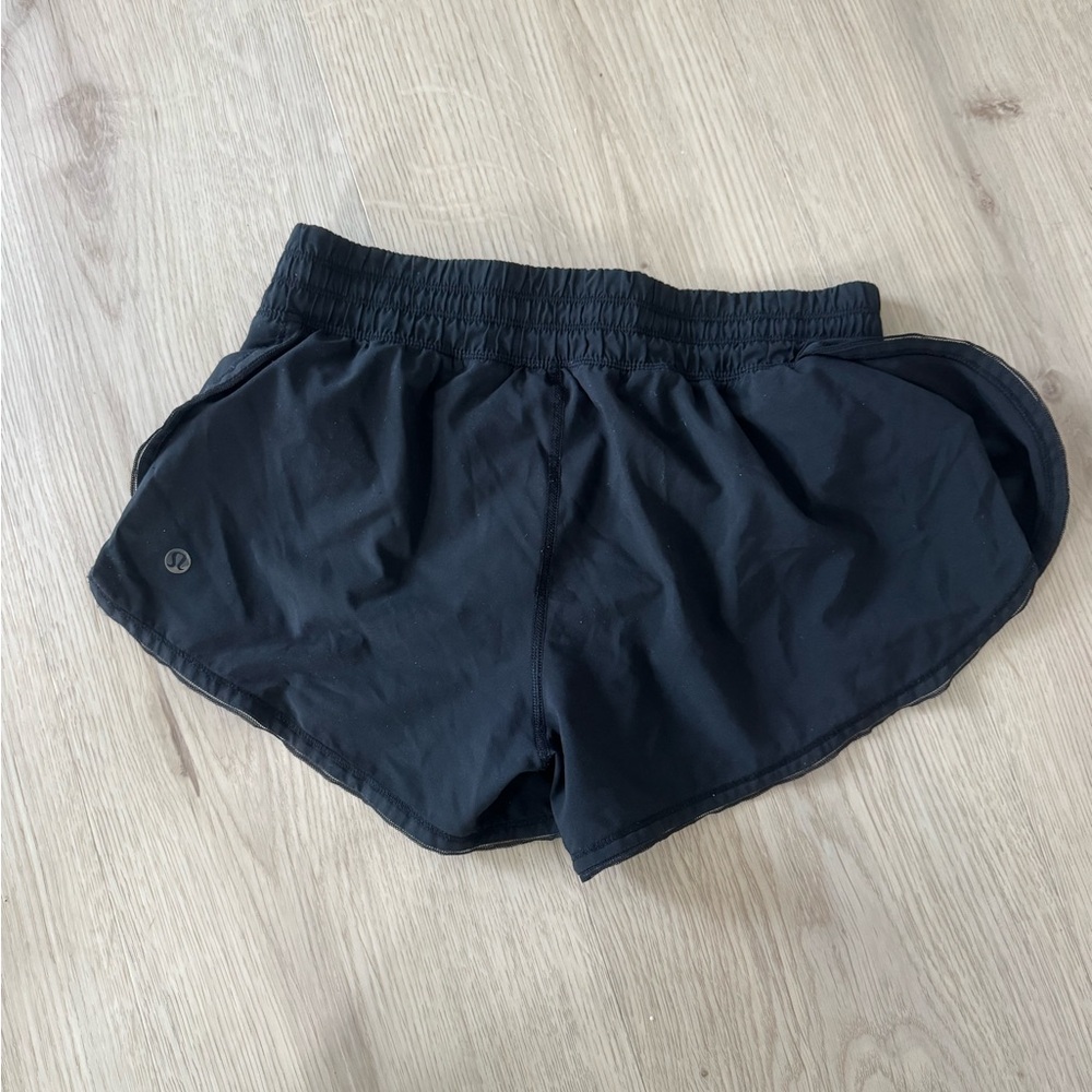 Lululemon Tracker Short II 4" - Black - Size 4 - Rare Vintage Style